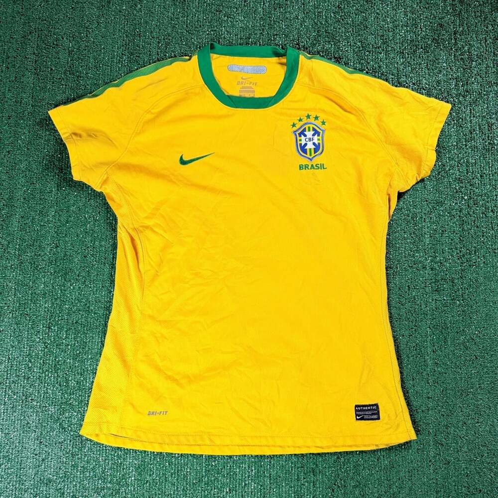 Nike Brazil 2010-11 Home Jersey Women's Medium